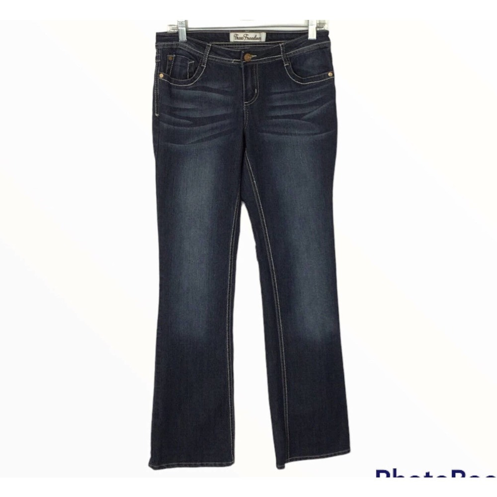 True Freedom Dark Wash Heart Me Jeans Size 7 Juniors Low Rise Bootcut Denim